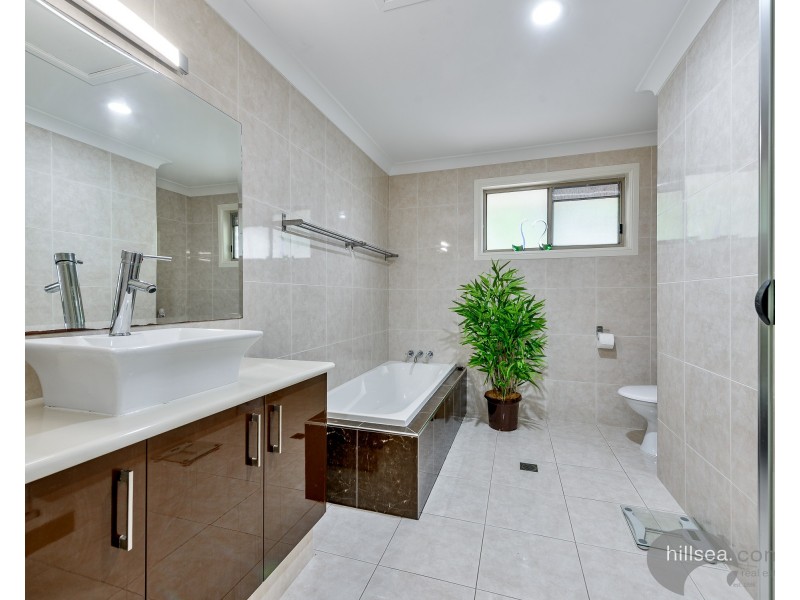 1/348 Oxley Drive, Coombabah QLD 4216