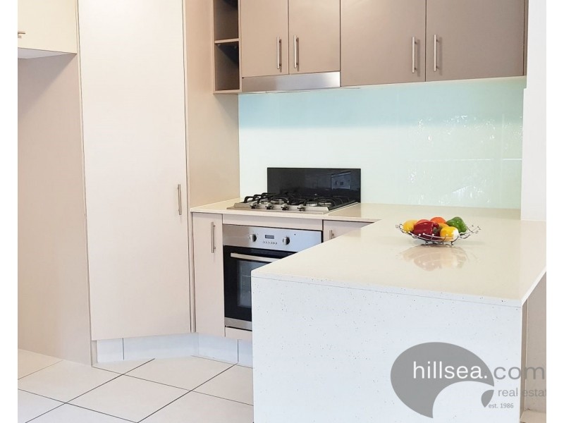 4/446 Pine Ridge Road, Coombabah QLD 4216