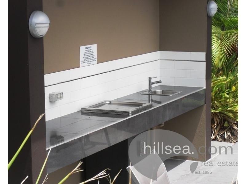 4/446 Pine Ridge Road, Coombabah QLD 4216