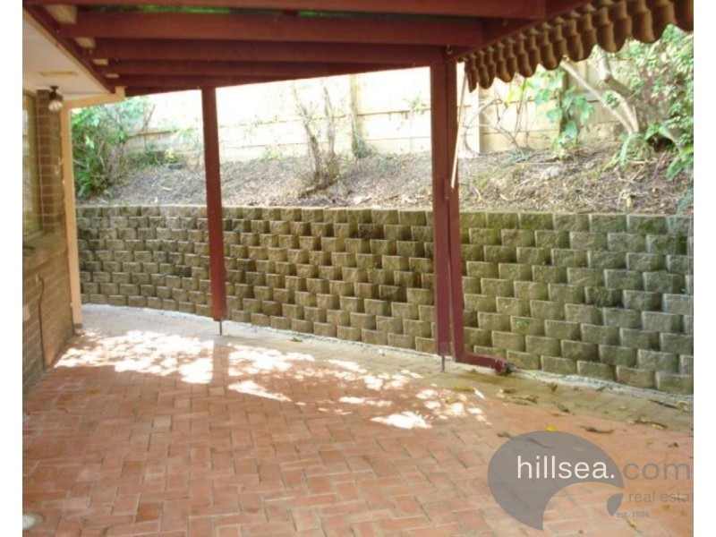 1/8 Galaxy Court, Labrador QLD 4215