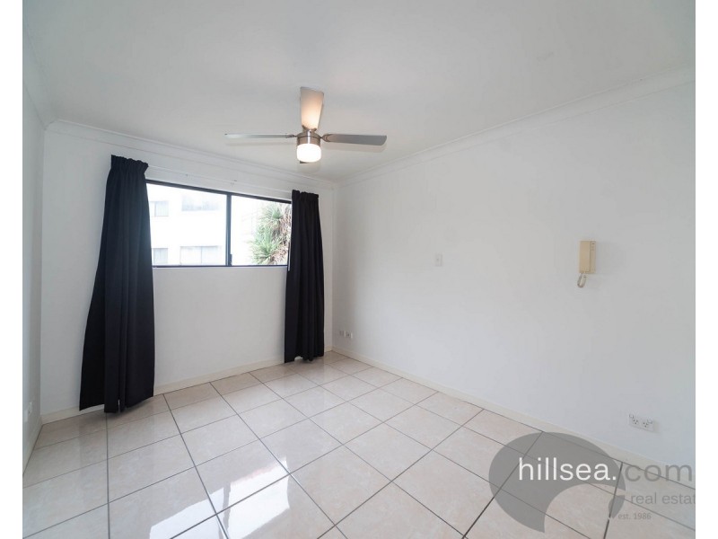 202/392 Marine Parade, Labrador QLD 4215