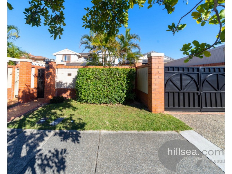 1/68B Bayview Street, Runaway Bay QLD 4216