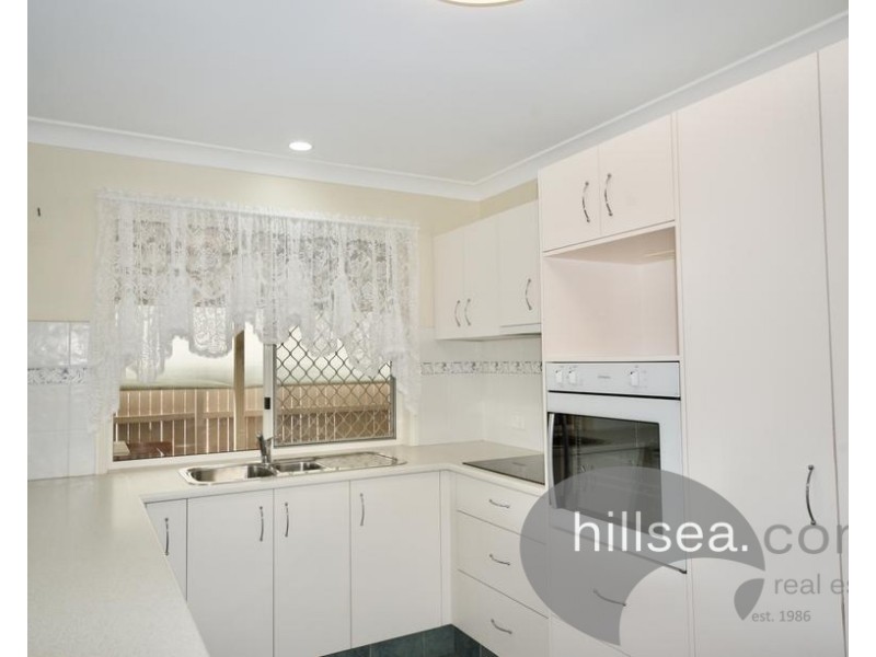 1/8 Jenaya Place, Labrador QLD 4215