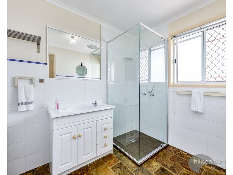 1/47 Milton Avenue, Paradise Point QLD 4216