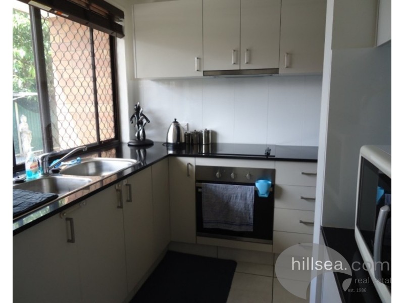 2/55 Morinda Way, Labrador QLD 4215