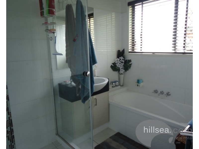 2/55 Morinda Way, Labrador QLD 4215