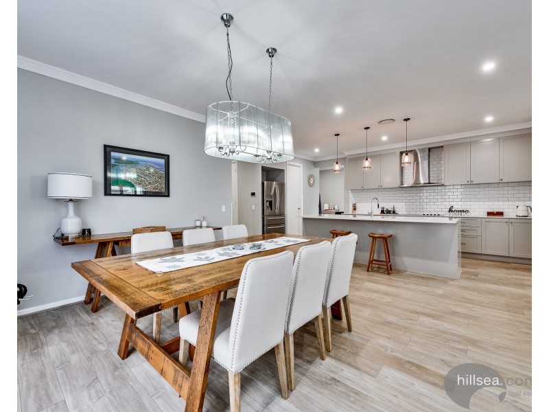 6 Lovat Street, Helensvale QLD 4212