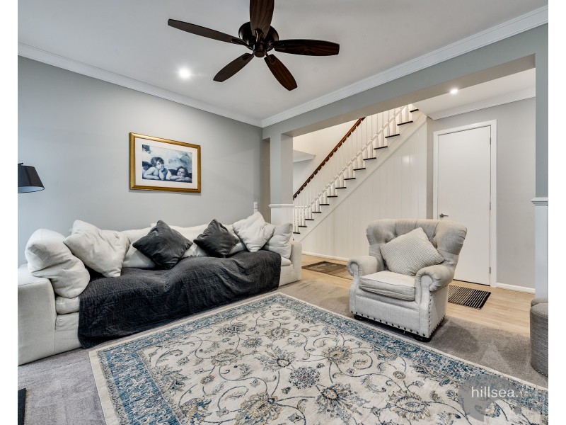 6 Lovat Street, Helensvale QLD 4212