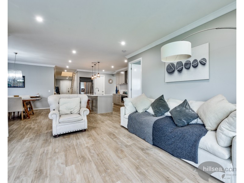 6 Lovat Street, Helensvale QLD 4212