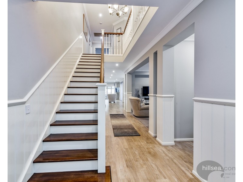 6 Lovat Street, Helensvale QLD 4212