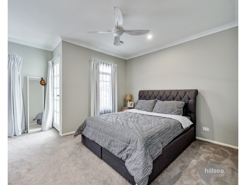 6 Lovat Street, Helensvale QLD 4212