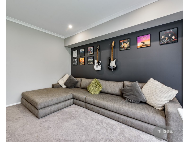 6 Lovat Street, Helensvale QLD 4212