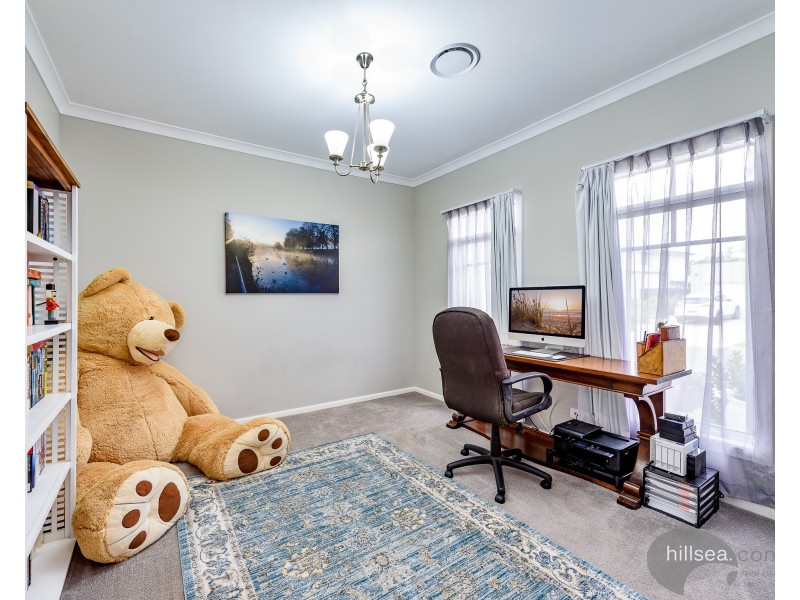 6 Lovat Street, Helensvale QLD 4212