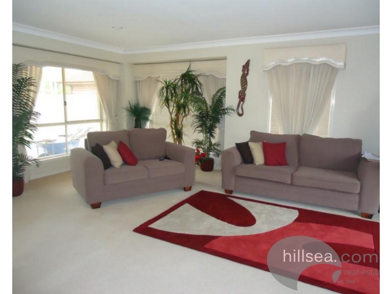 38 Henry Cotton Drive, Parkwood QLD 4214