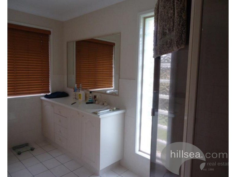 38 Henry Cotton Drive, Parkwood QLD 4214