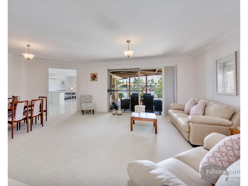 21 Westlake Court, Helensvale QLD 4212