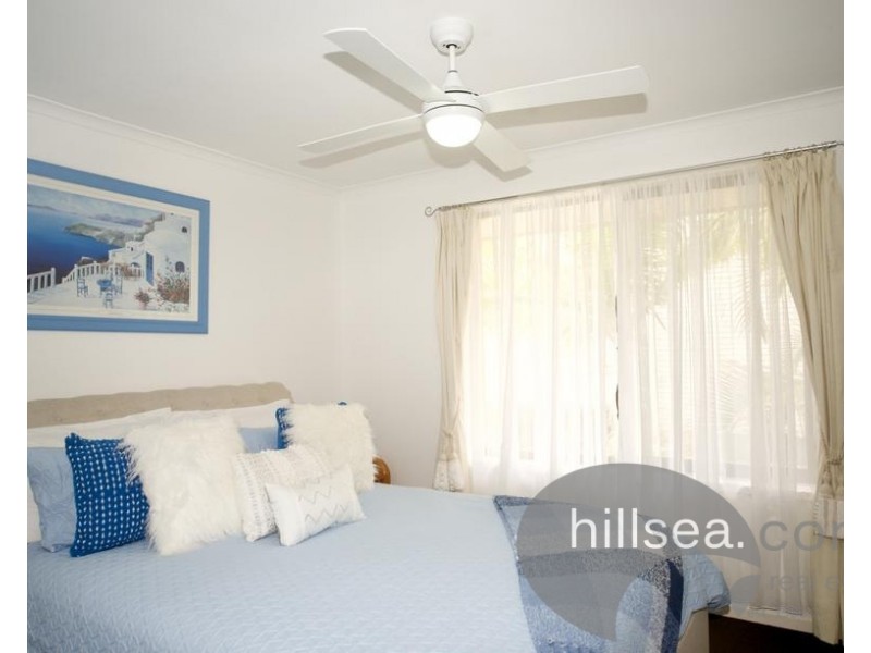 2/9 Proud Street, Labrador QLD 4215