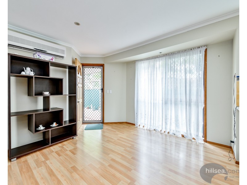 2/32 Callistemon Court, Arundel QLD 4214