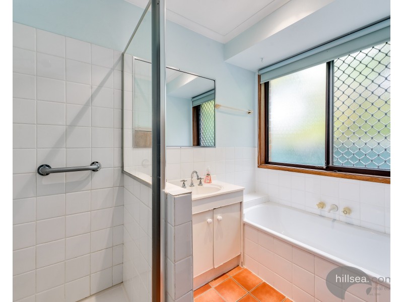 2/32 Callistemon Court, Arundel QLD 4214