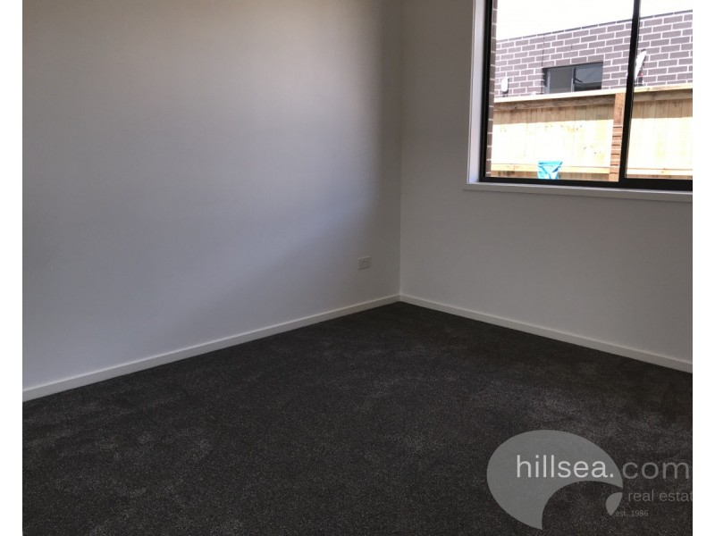 14 Greenview Circuit, Arundel QLD 4214