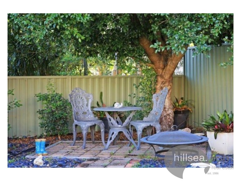 5 Larwon Terrace, Southport QLD 4215