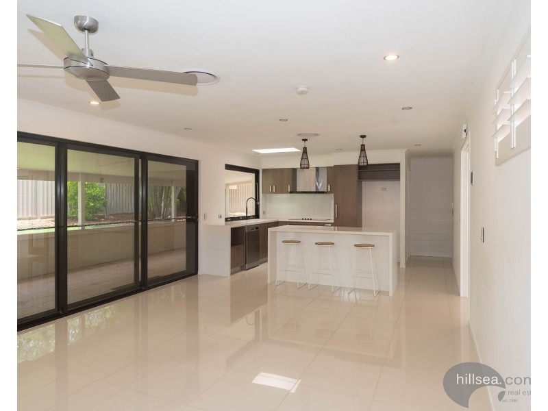 5 Picola Place, Helensvale QLD 4212