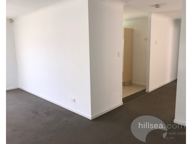 28 Allied Drive, Arundel QLD 4214