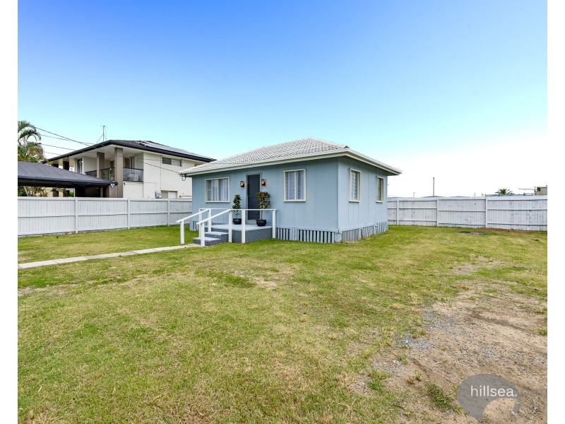 61 Crescent Avenue, Hope Island QLD 4212
