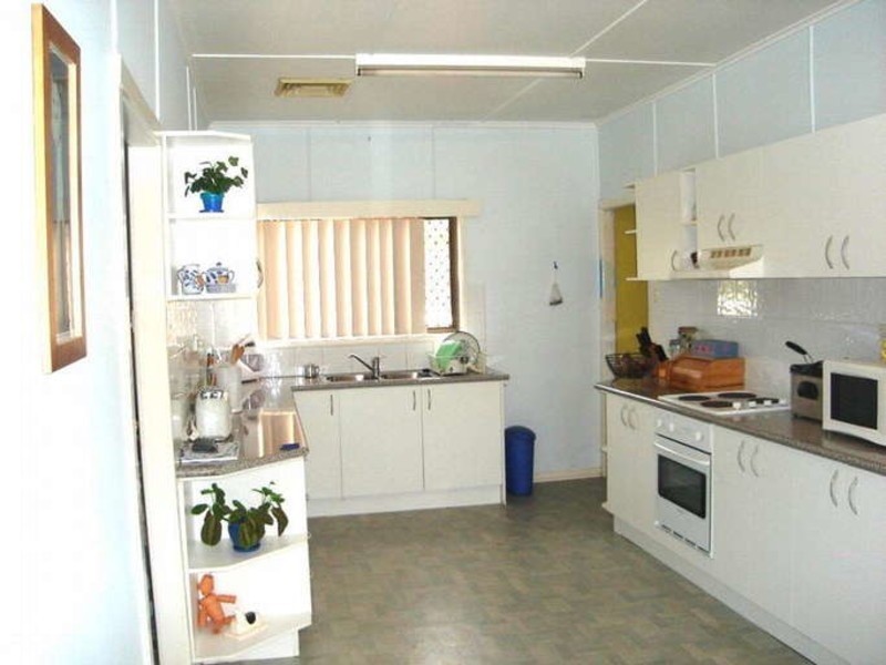 19 Ward Street, Southport QLD 4215