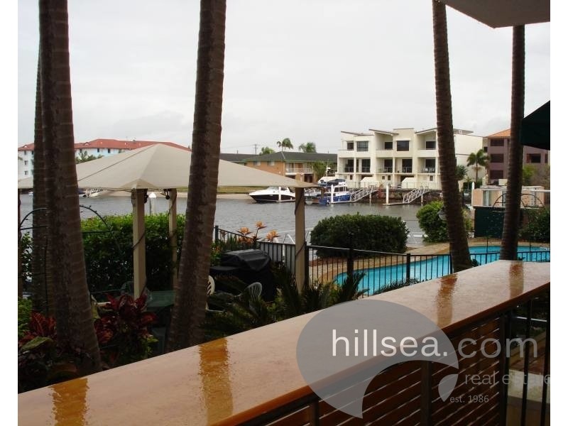 4/14-18 Jennifer Avenue, Runaway Bay QLD 4216