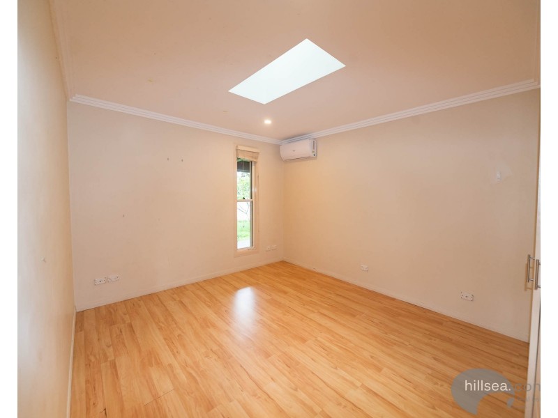 10 Parasol Street, Ashmore QLD 4214