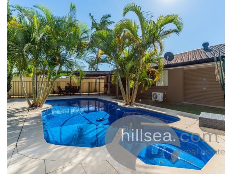 10 Menindee Avenue, Coombabah QLD 4216