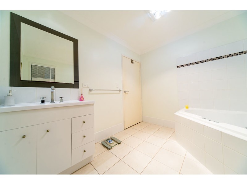 85 Hansford Road, Coombabah QLD 4216