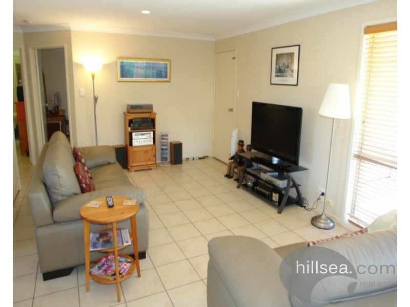 2/7 Riccarton Place, Labrador QLD 4215