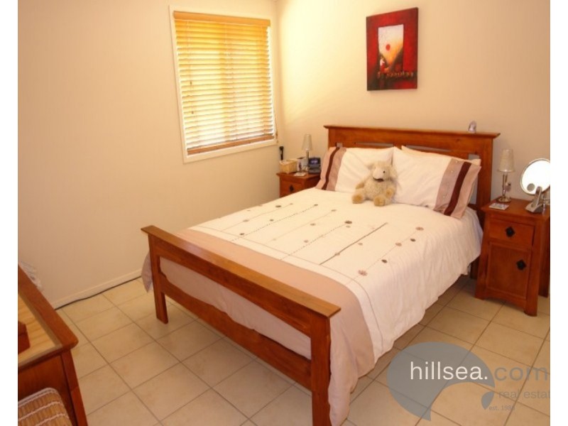 2/7 Riccarton Place, Labrador QLD 4215