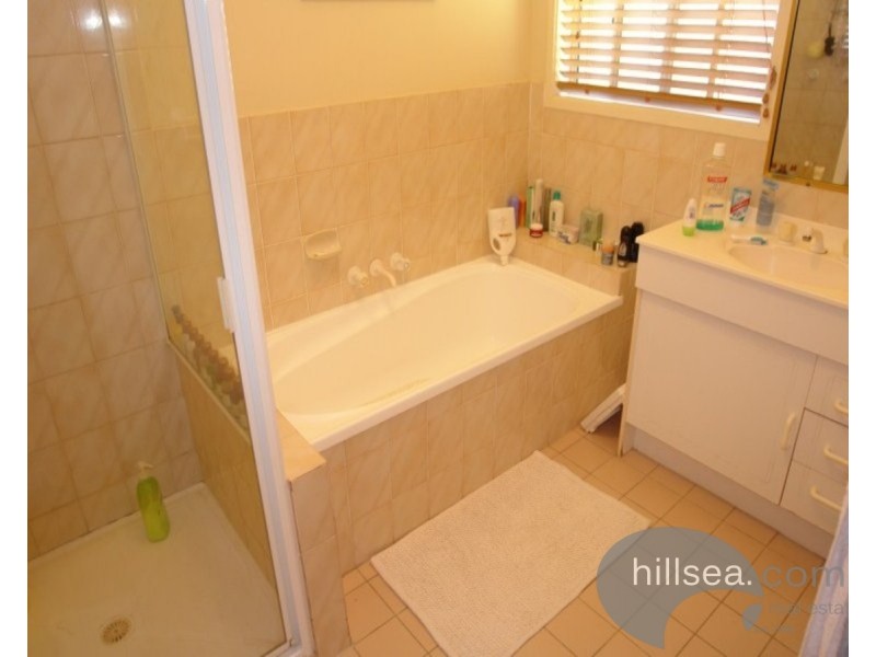 2/7 Riccarton Place, Labrador QLD 4215