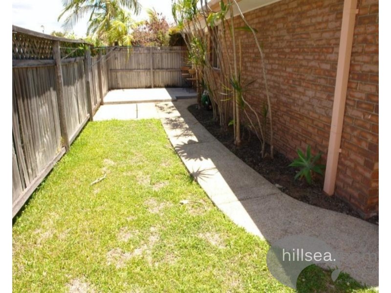 2/7 Riccarton Place, Labrador QLD 4215