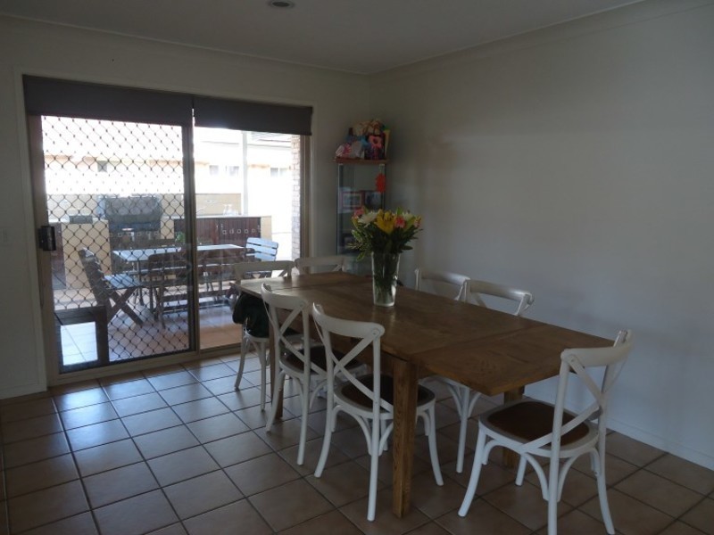 12 Floyd Court, Parkwood QLD 4214