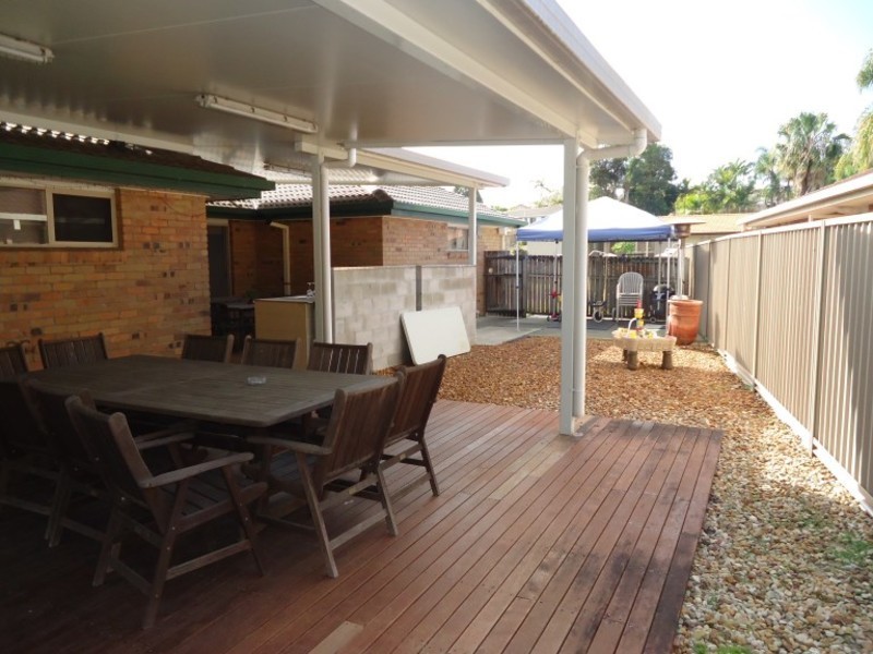 12 Floyd Court, Parkwood QLD 4214