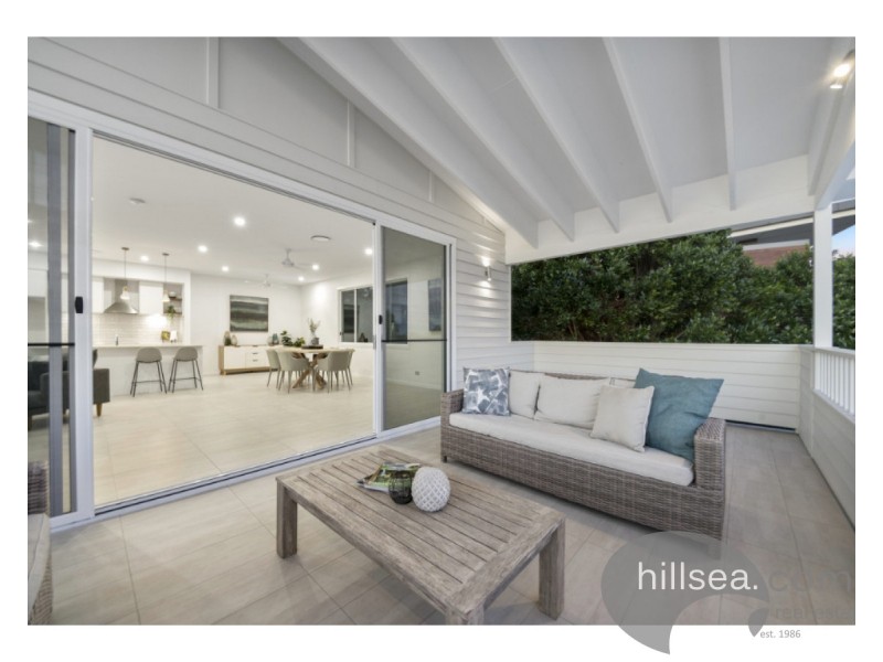 1/19 Killowill Avenue, Paradise Point QLD 4216