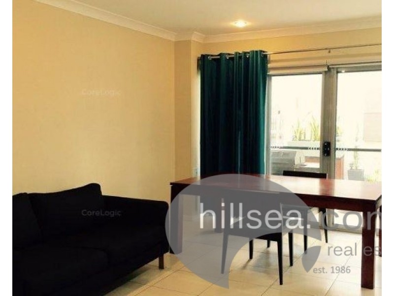 11/26 Careel Close, Helensvale QLD 4212