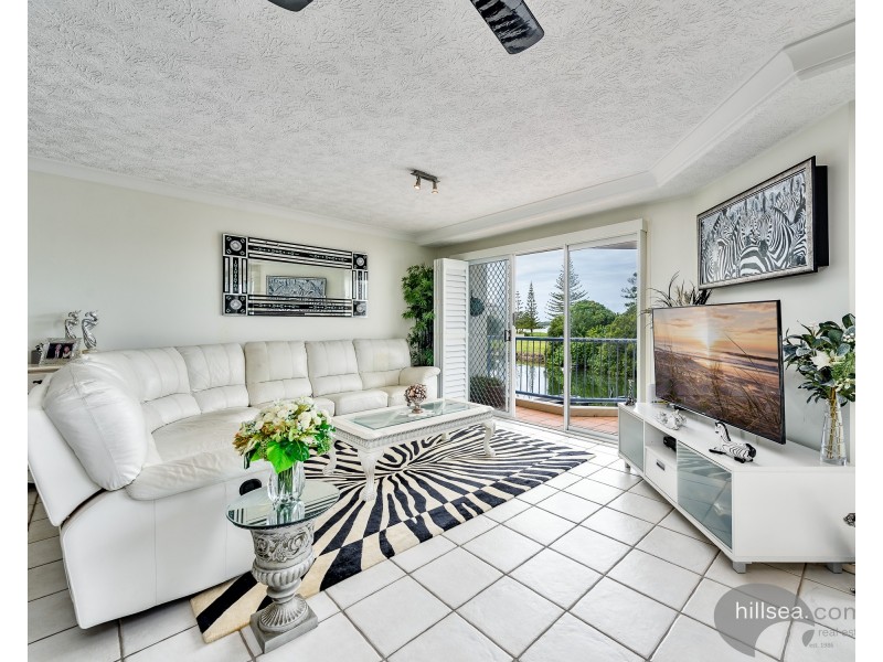 12/9-13 Madang Crescent, Runaway Bay QLD 4216