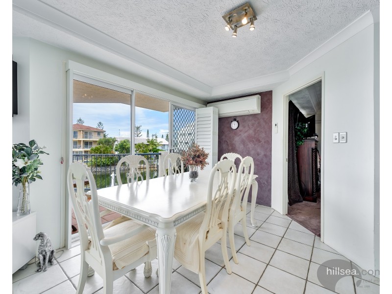 12/9-13 Madang Crescent, Runaway Bay QLD 4216