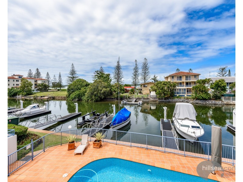 12/9-13 Madang Crescent, Runaway Bay QLD 4216