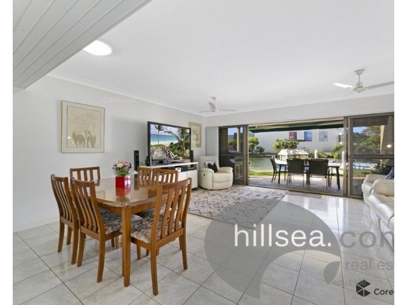8/112 Bayview Street, Runaway Bay QLD 4216