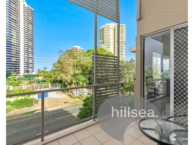 26/12-18 Bayview Street, Runaway Bay QLD 4216