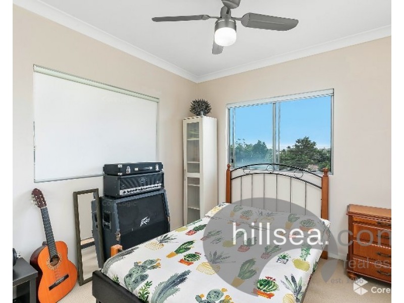 26/12-18 Bayview Street, Runaway Bay QLD 4216