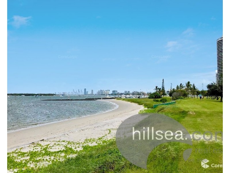 26/12-18 Bayview Street, Runaway Bay QLD 4216