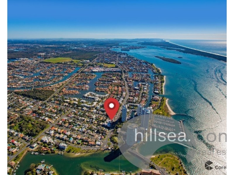 26/12-18 Bayview Street, Runaway Bay QLD 4216