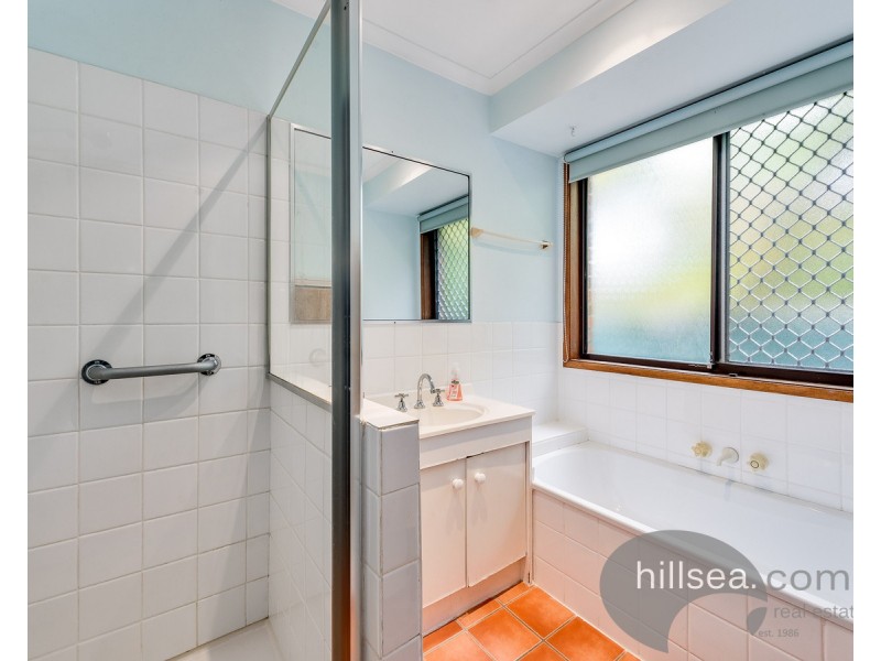 2/32 Callistemon Court, Arundel QLD 4214
